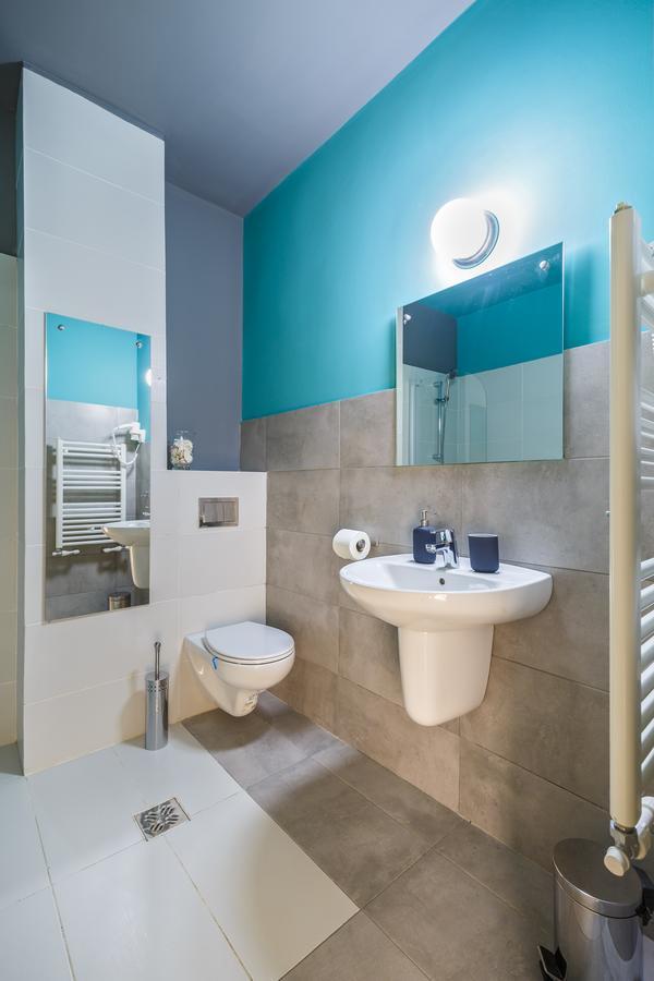 Net Hotel Piteşti Kültér fotó