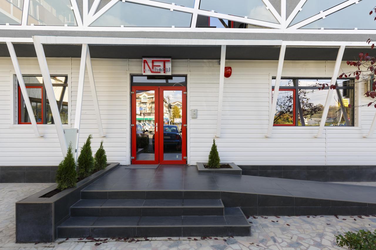 Net Hotel Piteşti Kültér fotó