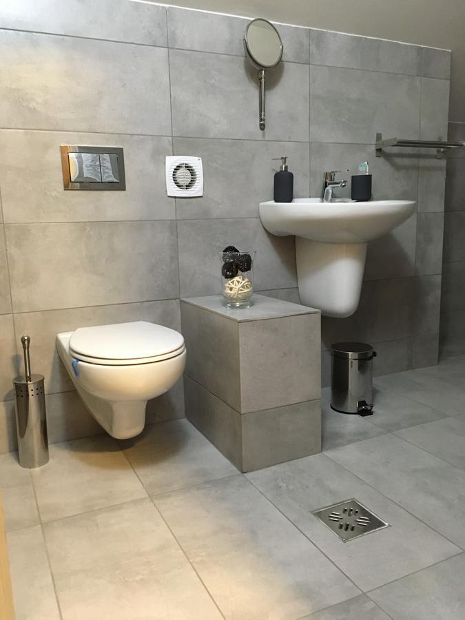 Net Hotel Piteşti Kültér fotó